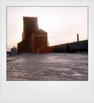Archive_Photos/Saskatchewan_Grain_Elevator.JPG